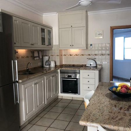 Apartamentos El Faro Puerto De Naos Kültér fotó