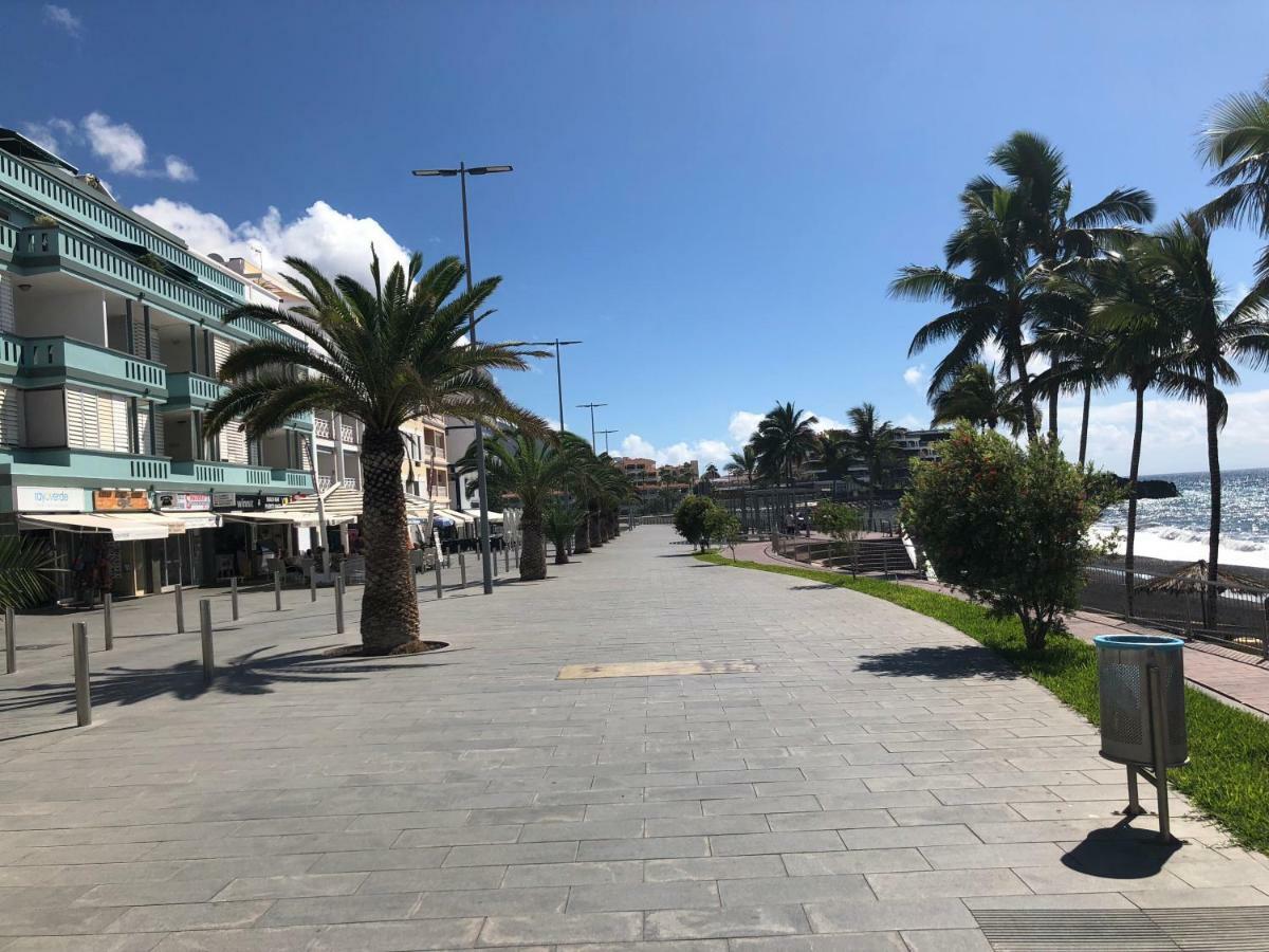 Apartamentos El Faro Puerto De Naos Kültér fotó