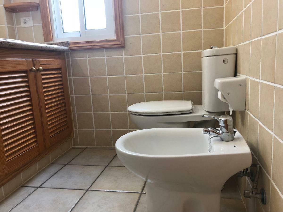 Apartamentos El Faro Puerto De Naos Kültér fotó