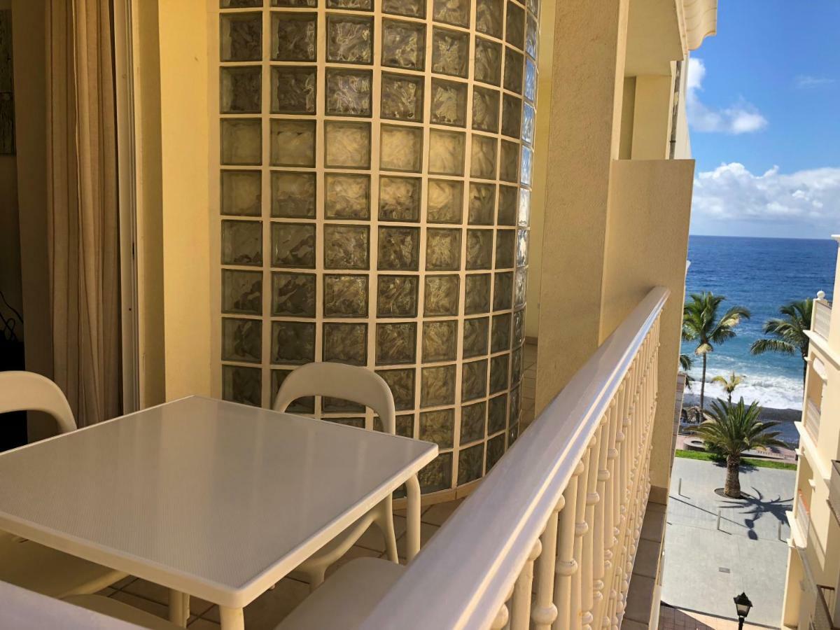 Apartamentos El Faro Puerto De Naos Kültér fotó